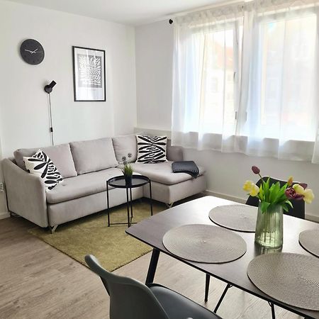 Modernes Zentrales Apartment Брухзаль Экстерьер фото
